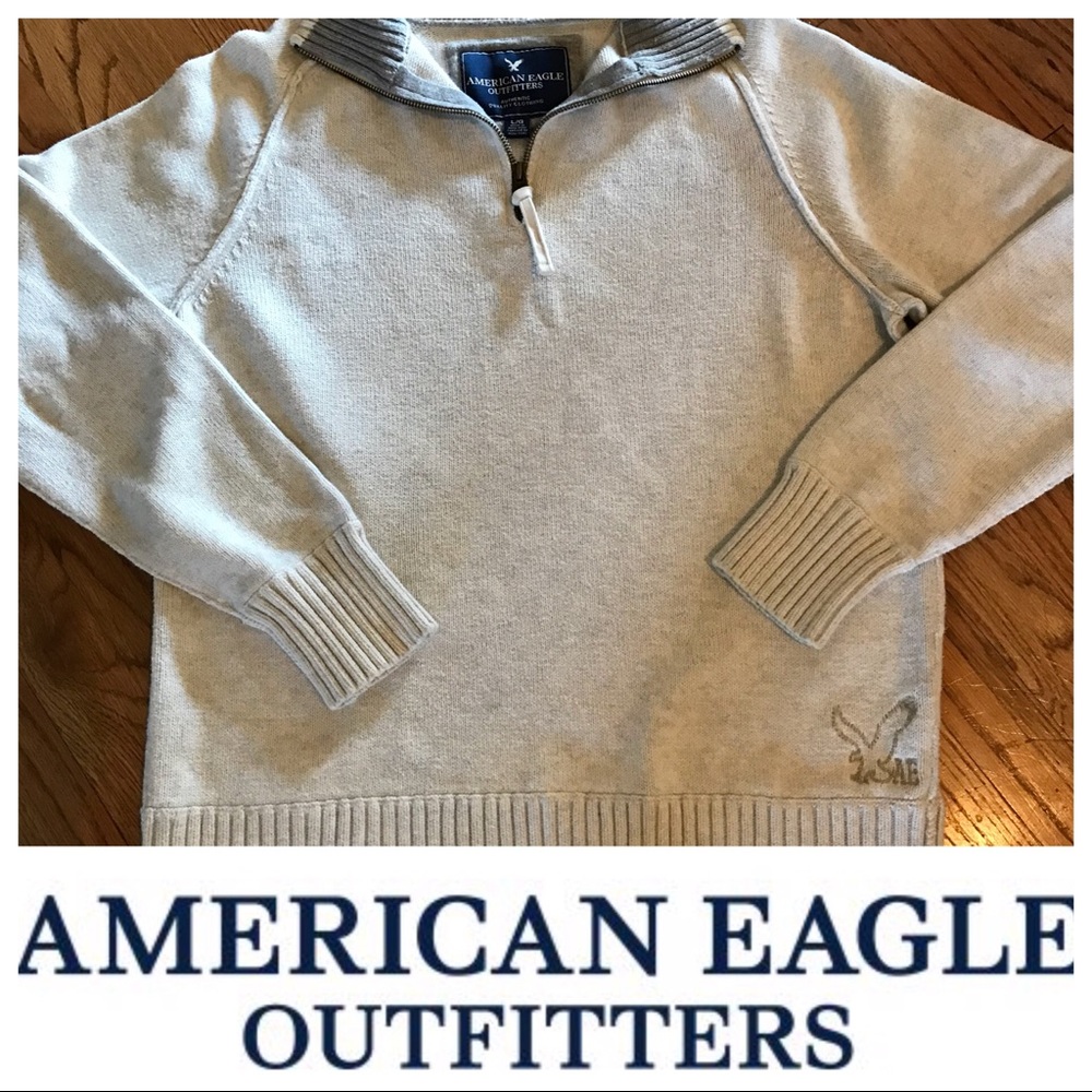 Men’s oatmeal colored American Eagle Sweater. L